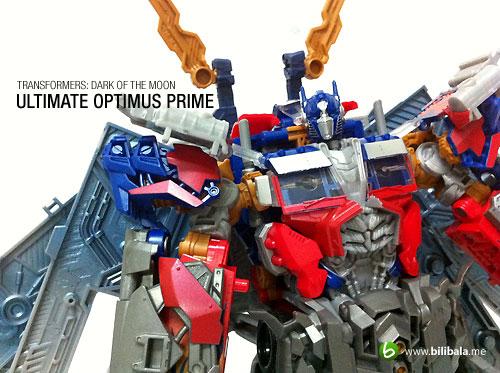 Transformers Dark of the Moon: Ultimate Optimus Prime [Extensive Images]